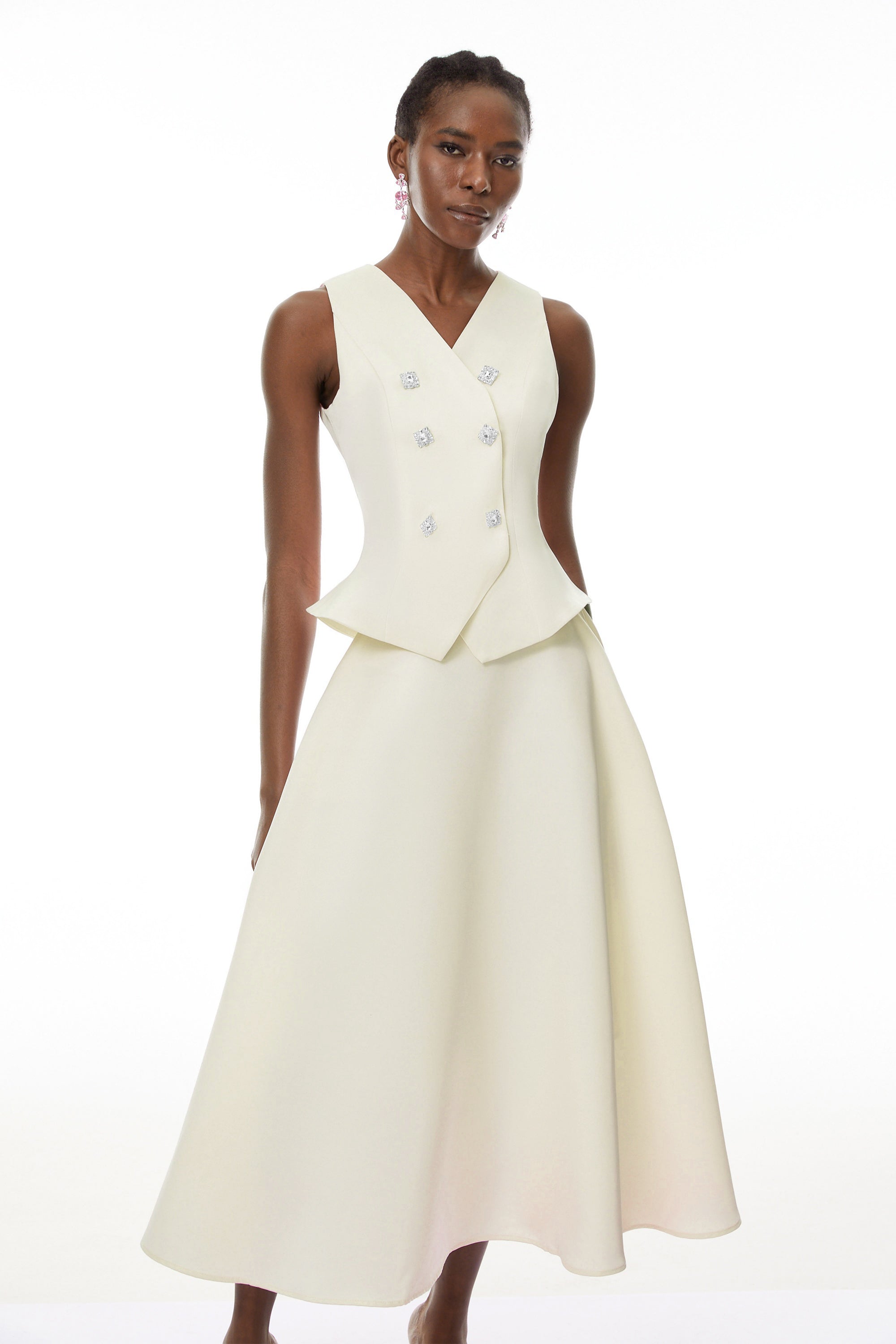 طقم بلوزة وتنورة مزينة باللون المحايد من Wilhelmine