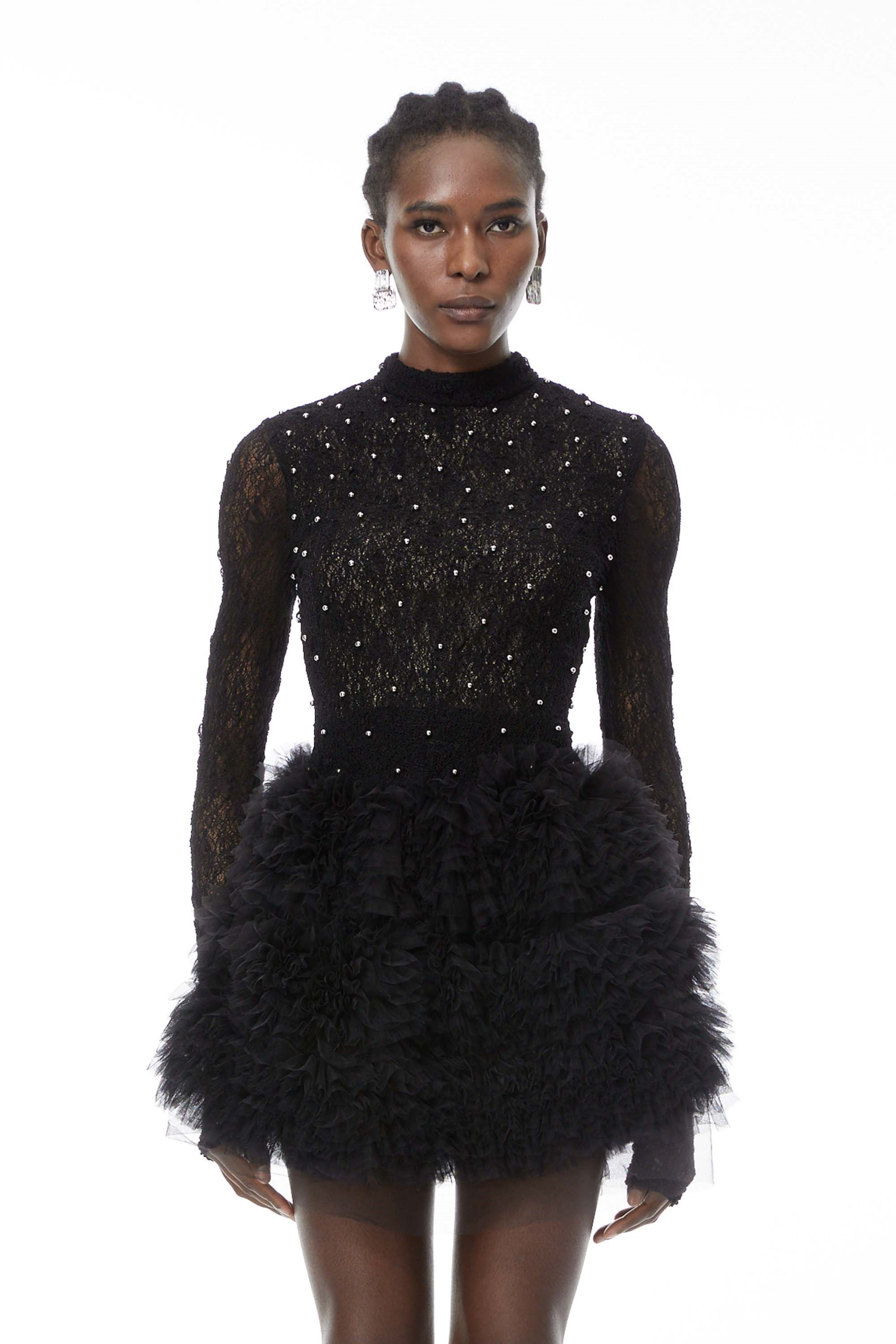 فستان قصير مزين باللون الأسود من Bernice