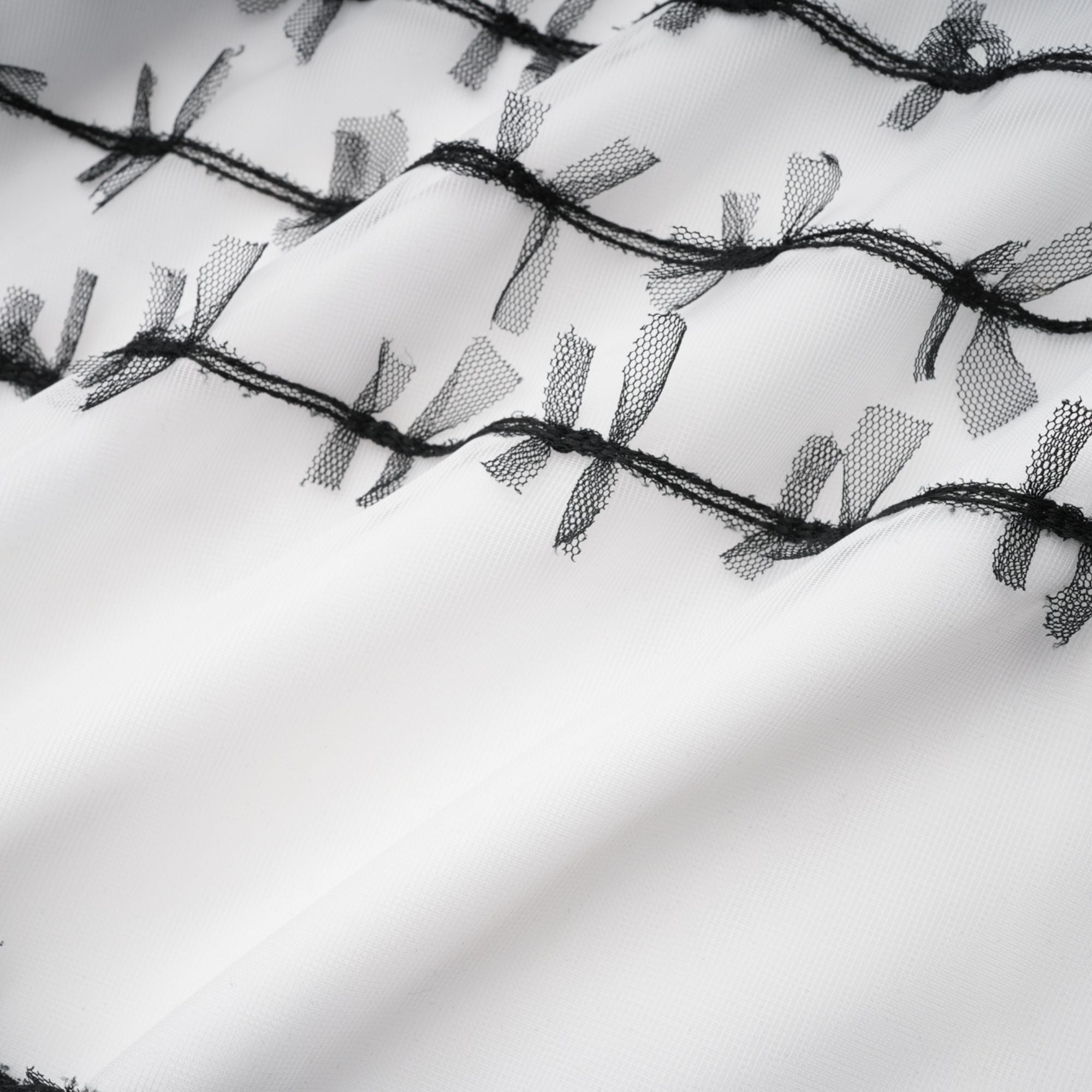 فستان ميدي من التول بألوان متباينة من Eléonore