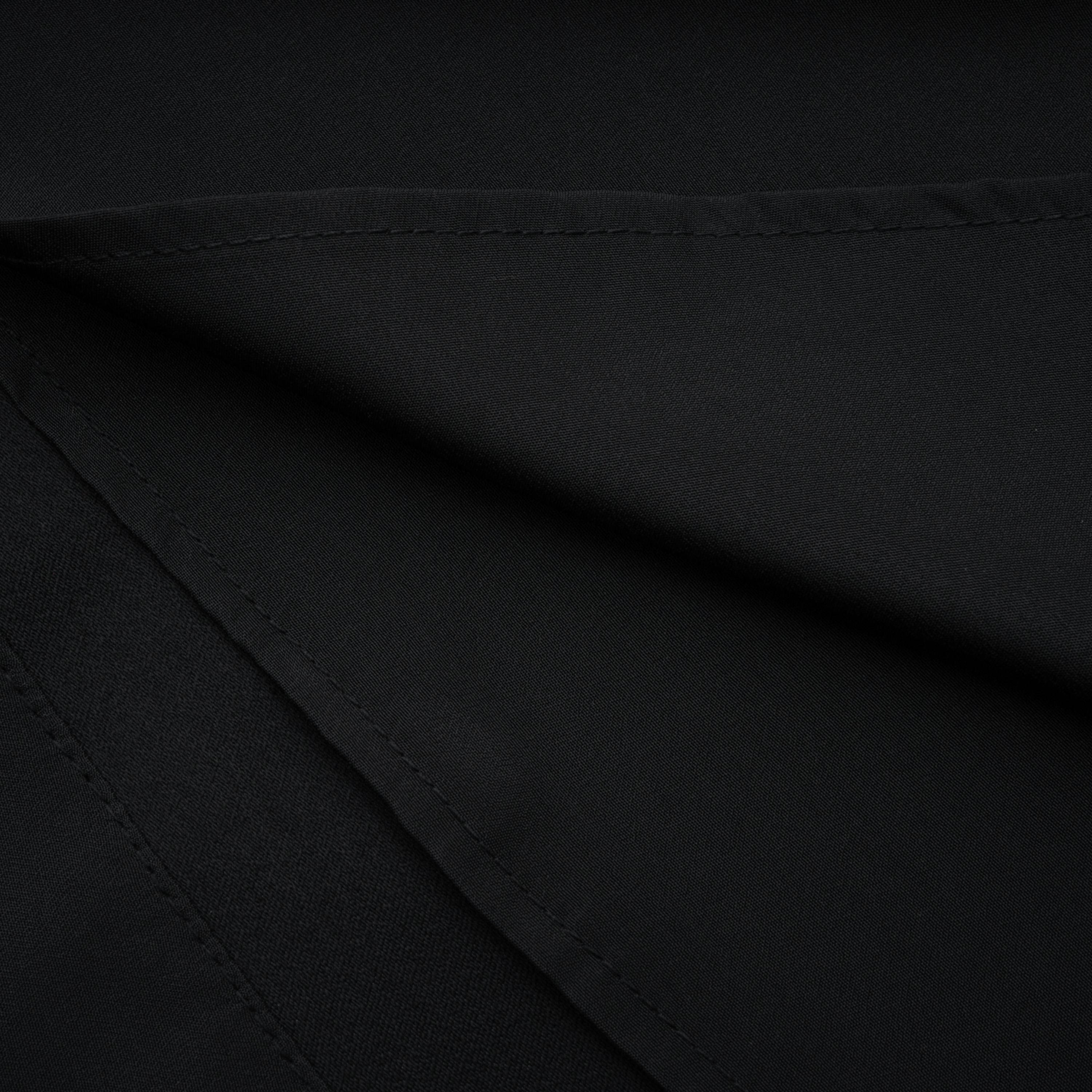 فستان ميدي من التويد برقبة عالية من Lorelei Black