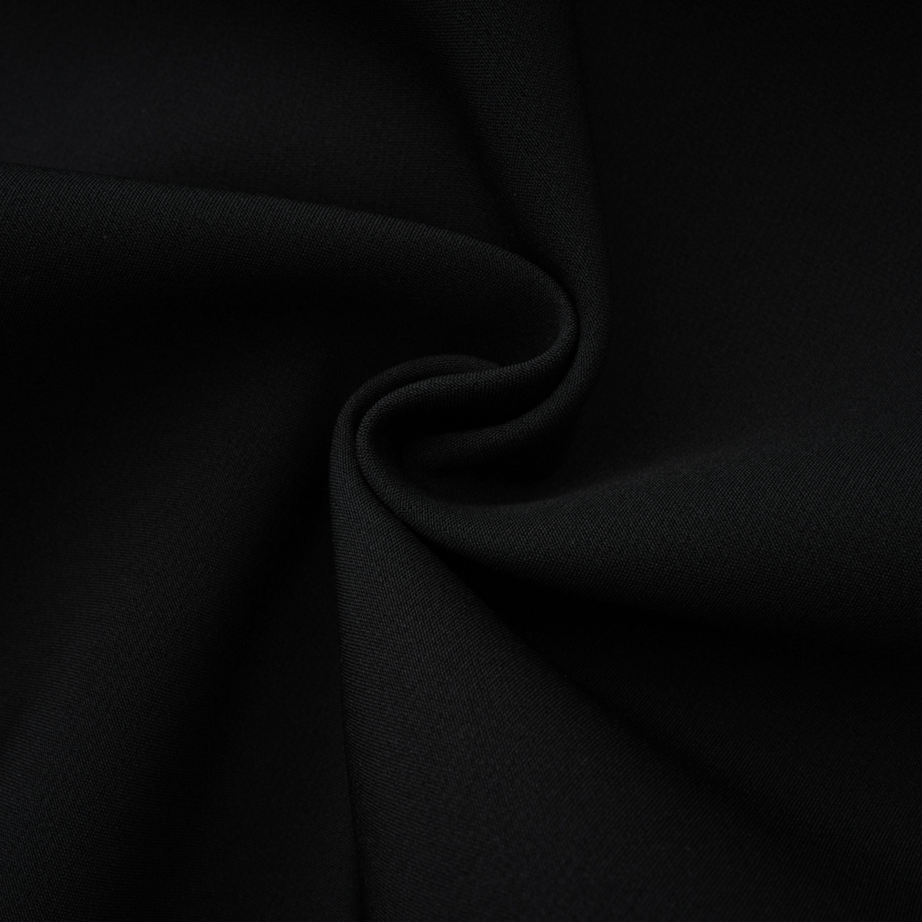 فستان طويل من Quitterie بقطعة من الدانتيل الأسود