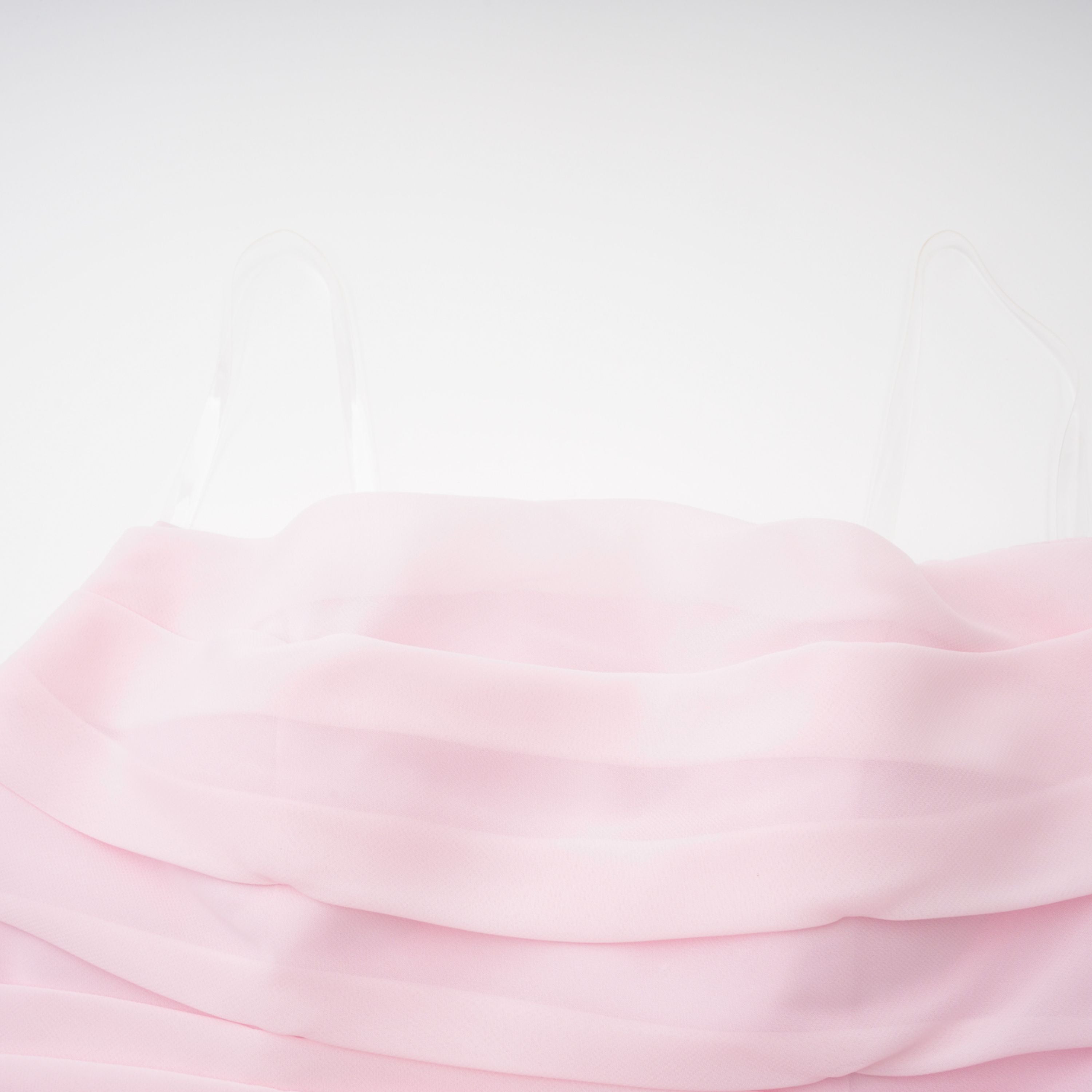 فستان طويل من الشيفون بدون أكمام بلون وردي روماني