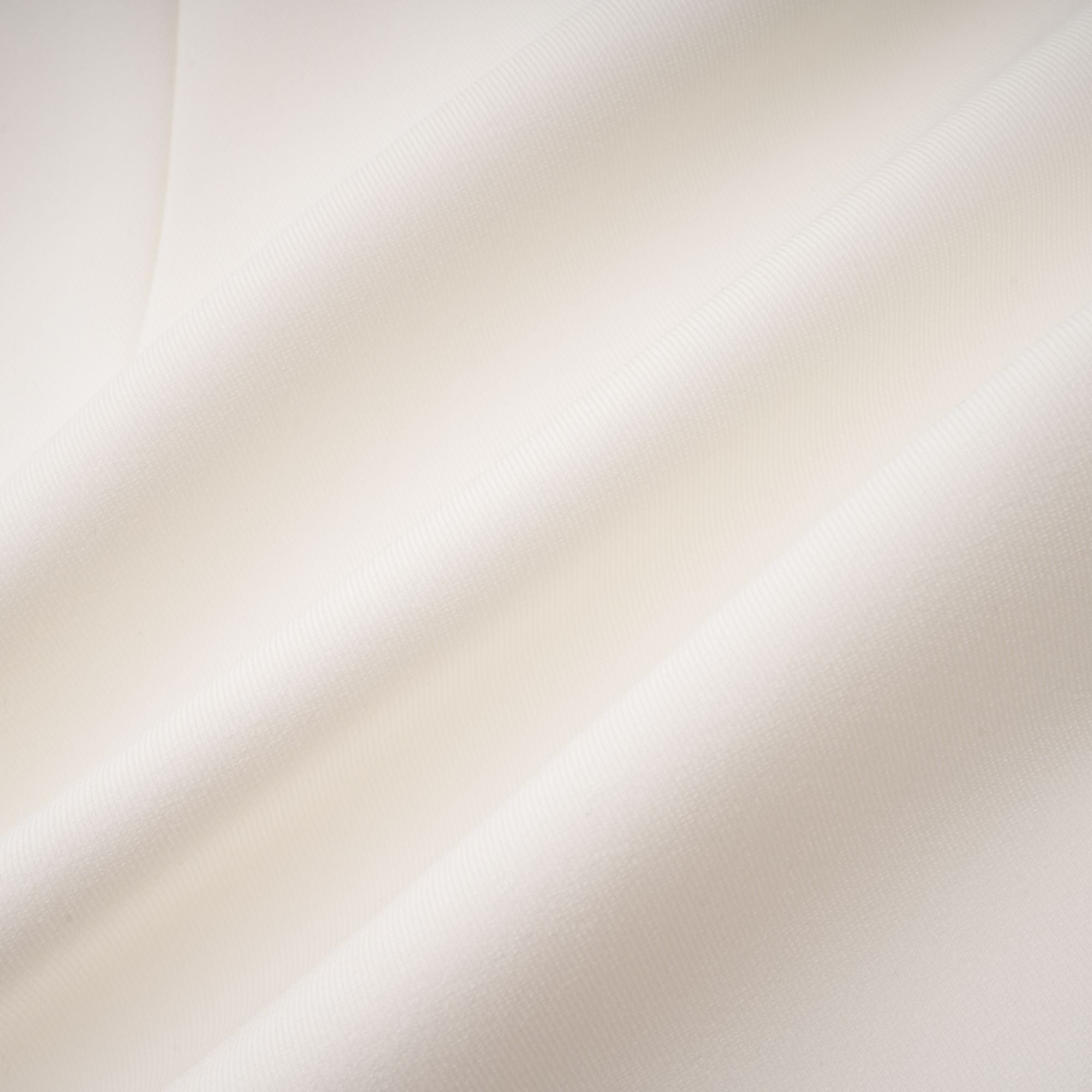 طقم سترة و تنورة من الدانتيل