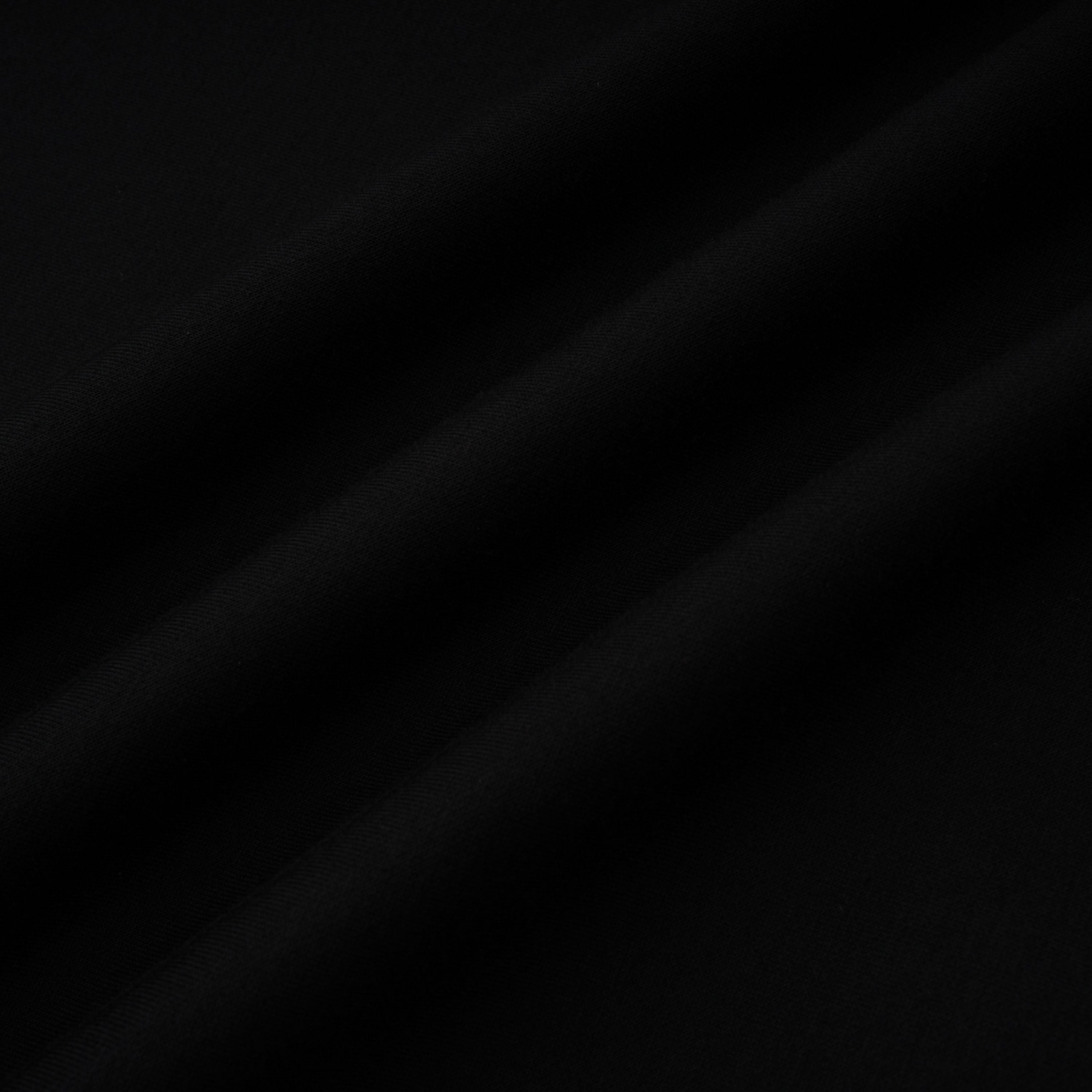 فستان طويل مزين بزخارف زهور وإكسسوارات سوداء من Isidora