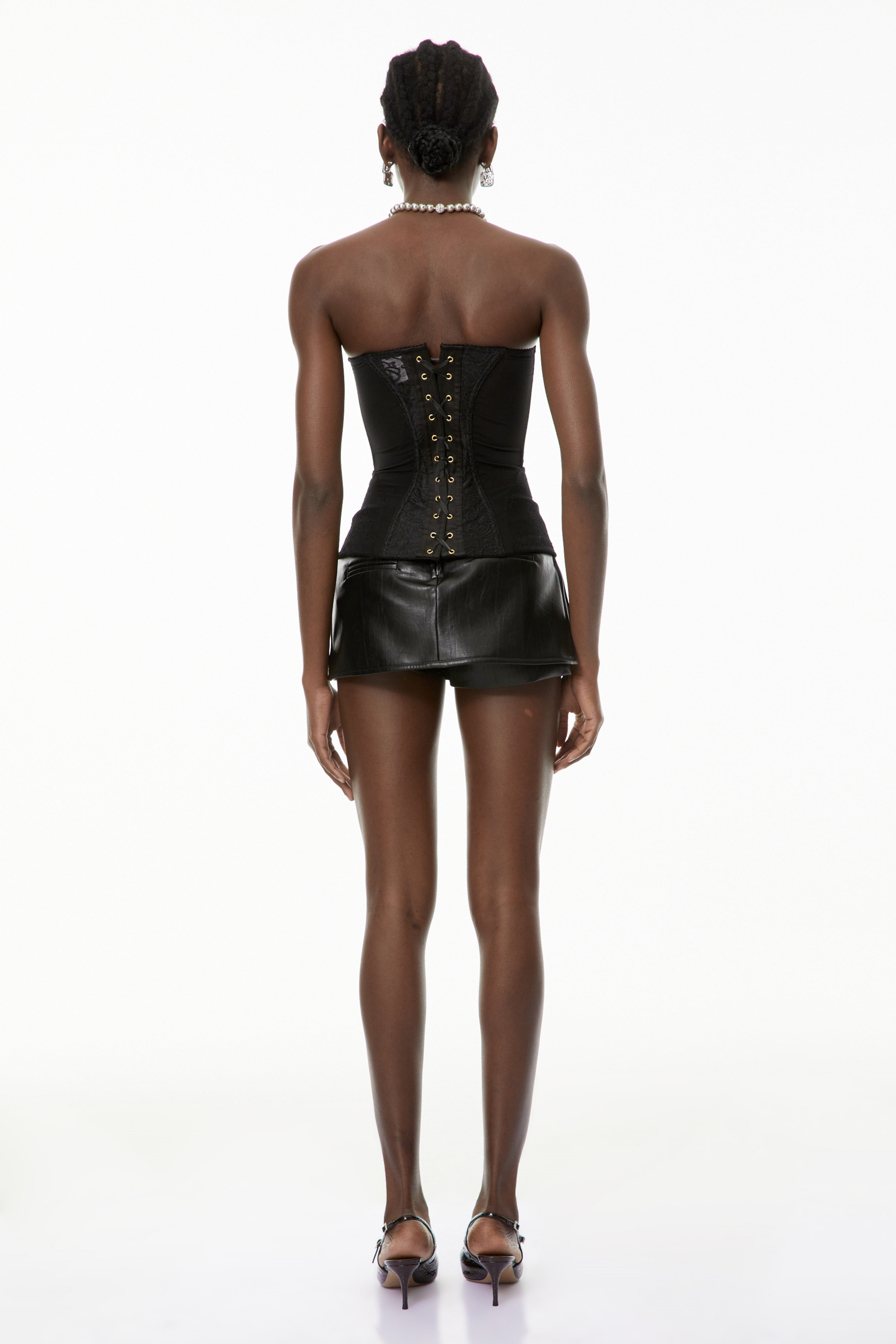 بلوزة كورسيه من الدانتيل المزين بالزهور من Ella Black