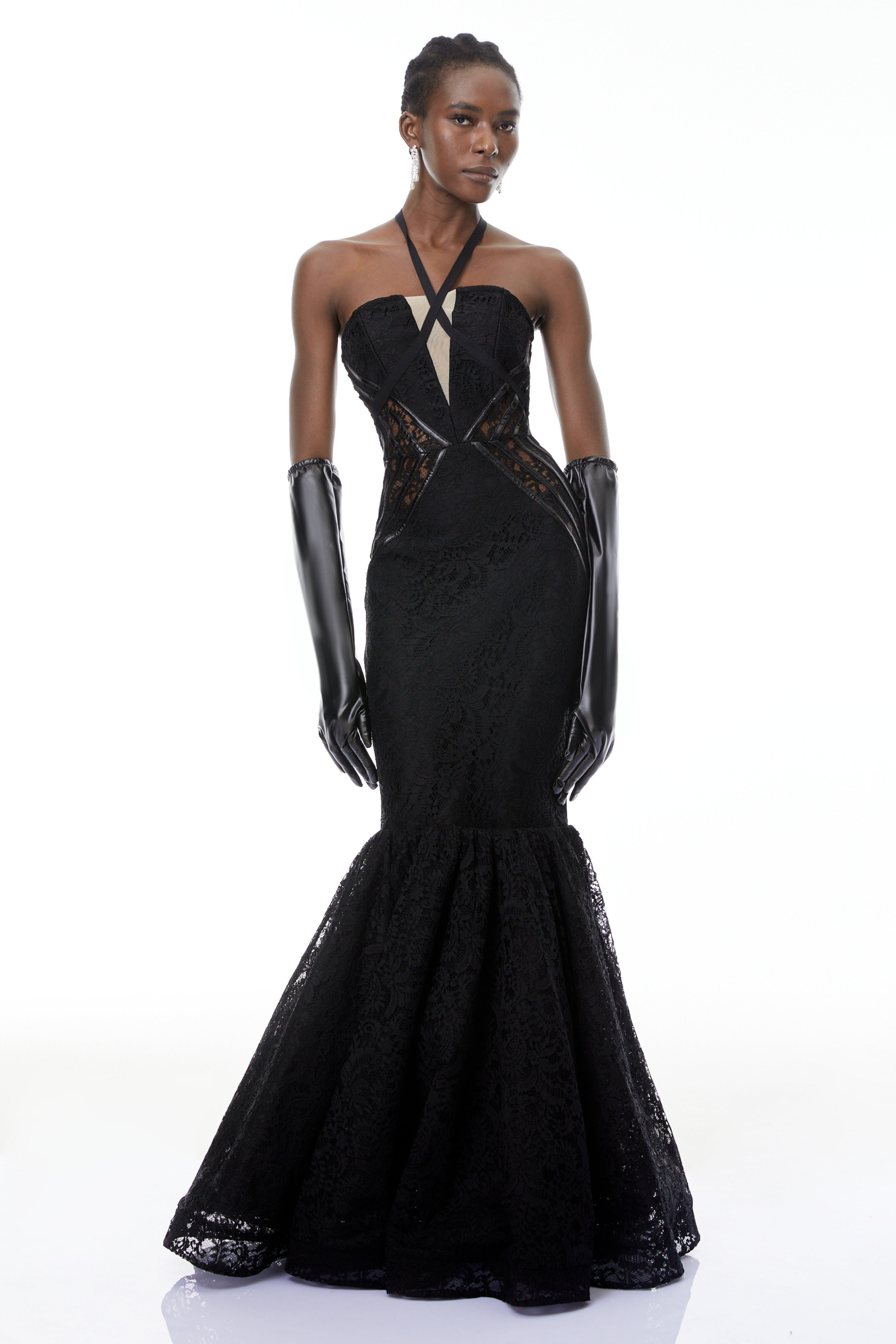 فستان طويل برقبة حورية البحر باللون الأسود من Letiția