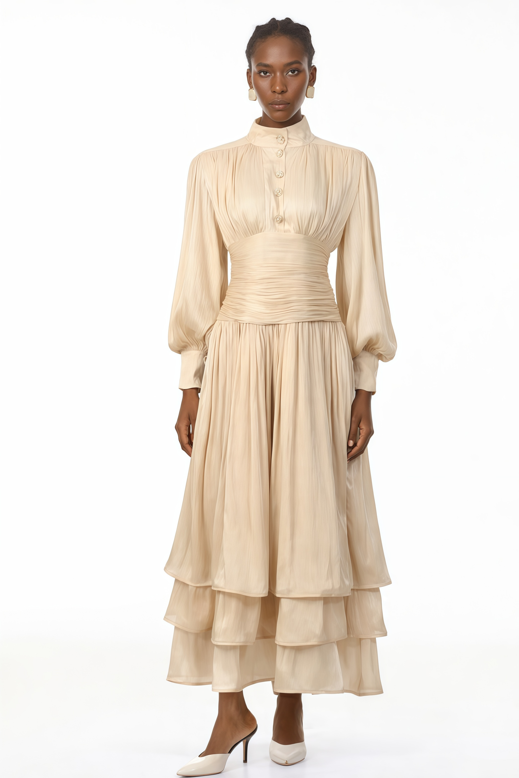 فستان طويل بياقة عالية وتفاصيل مكشكشة من Emersyn Neutrals