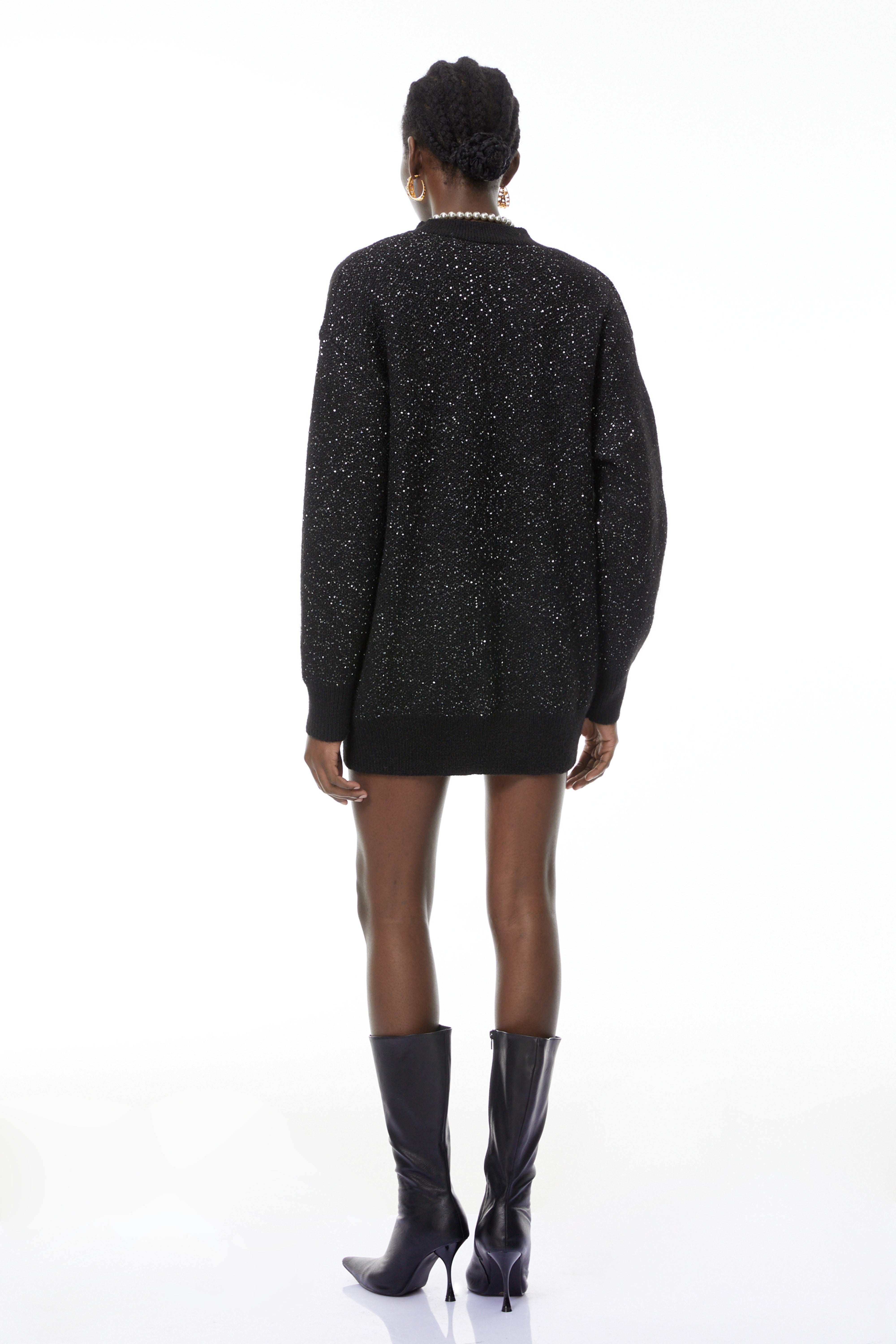 كارديغان من الصوف الأسود مع أزرار زهرية من Valérie