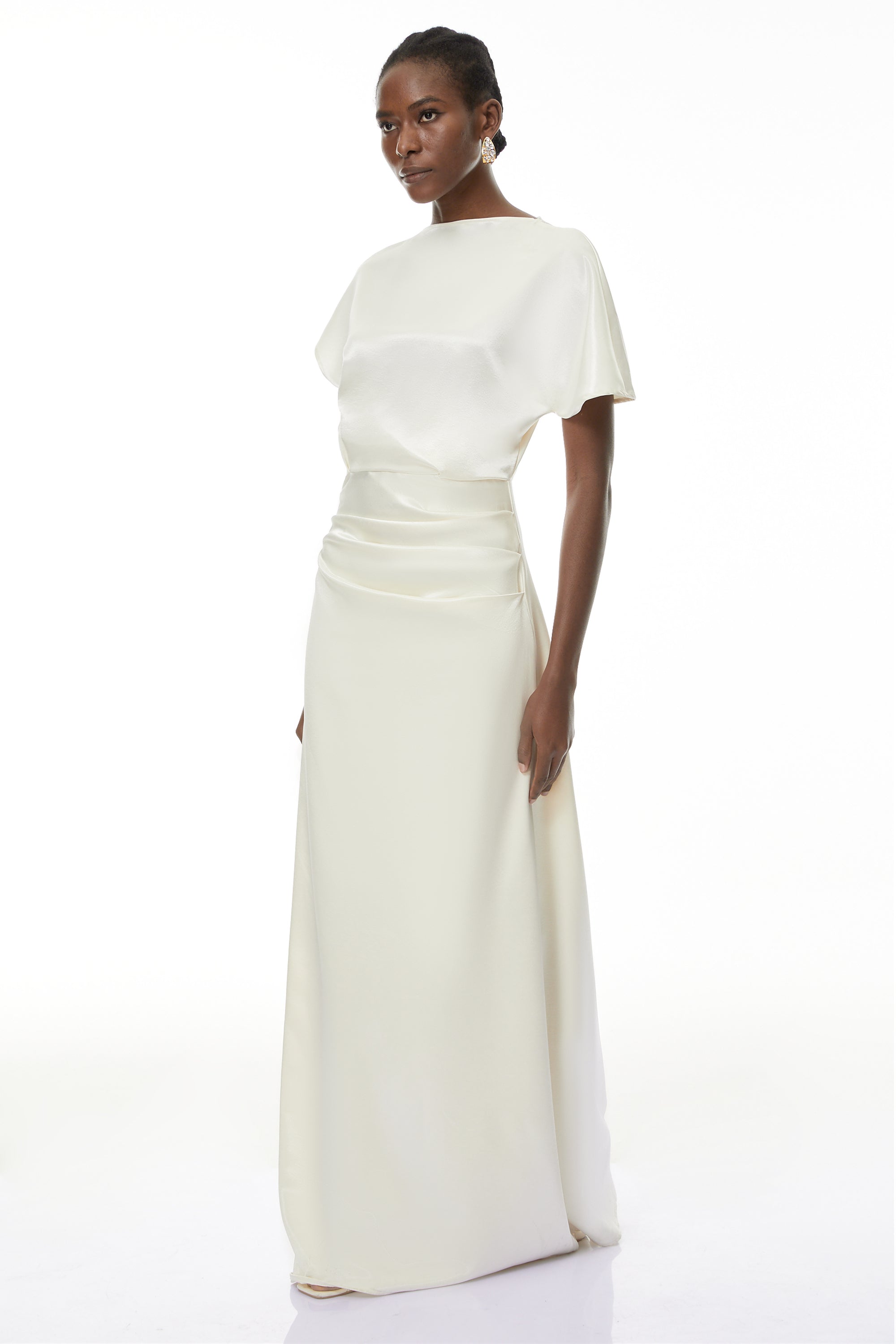 فستان طويل غير متماثل لامع من Zuzanna White