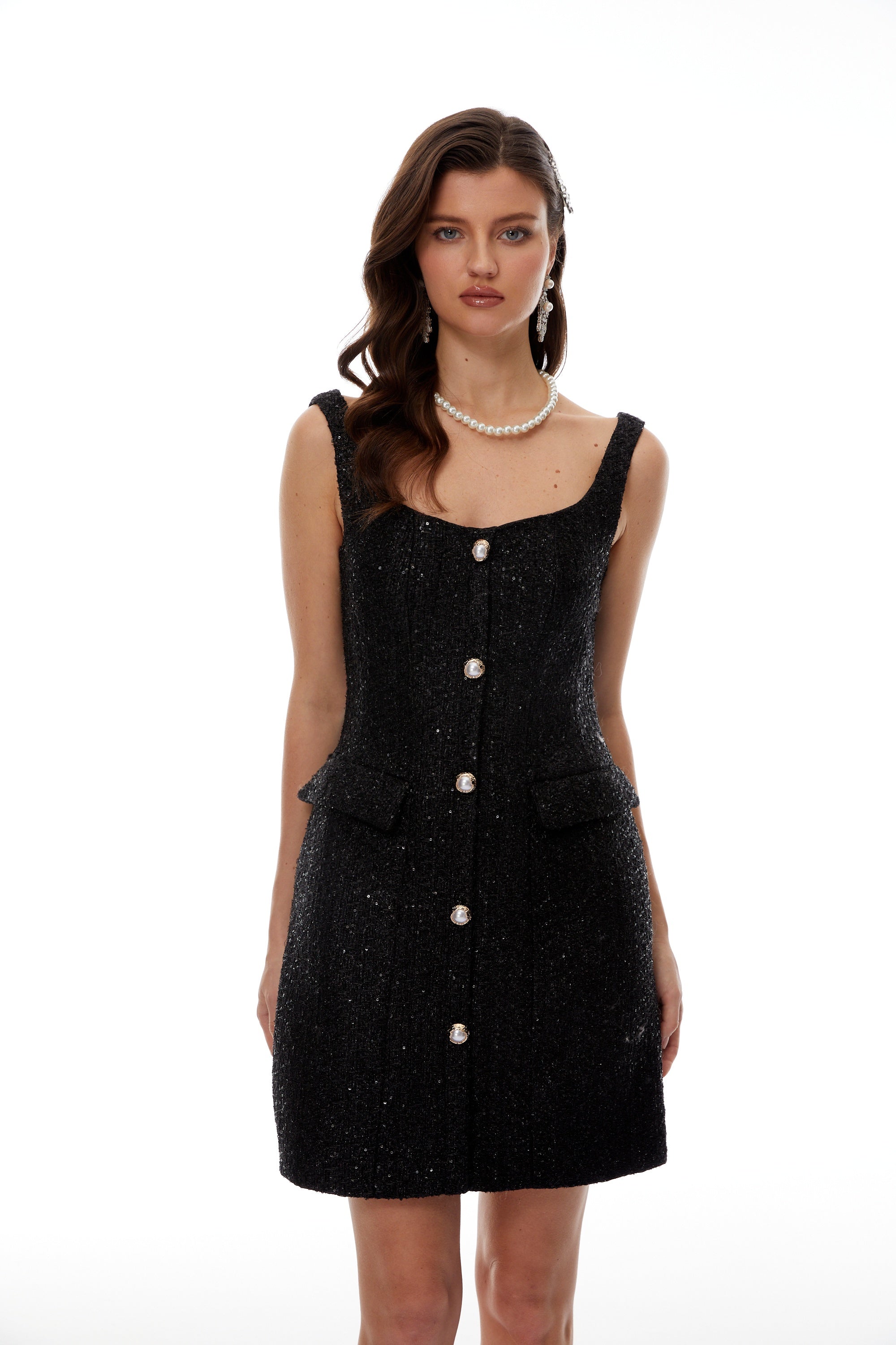 فستان قصير من التويد برقبة مربعة باللون الأسود من Arna