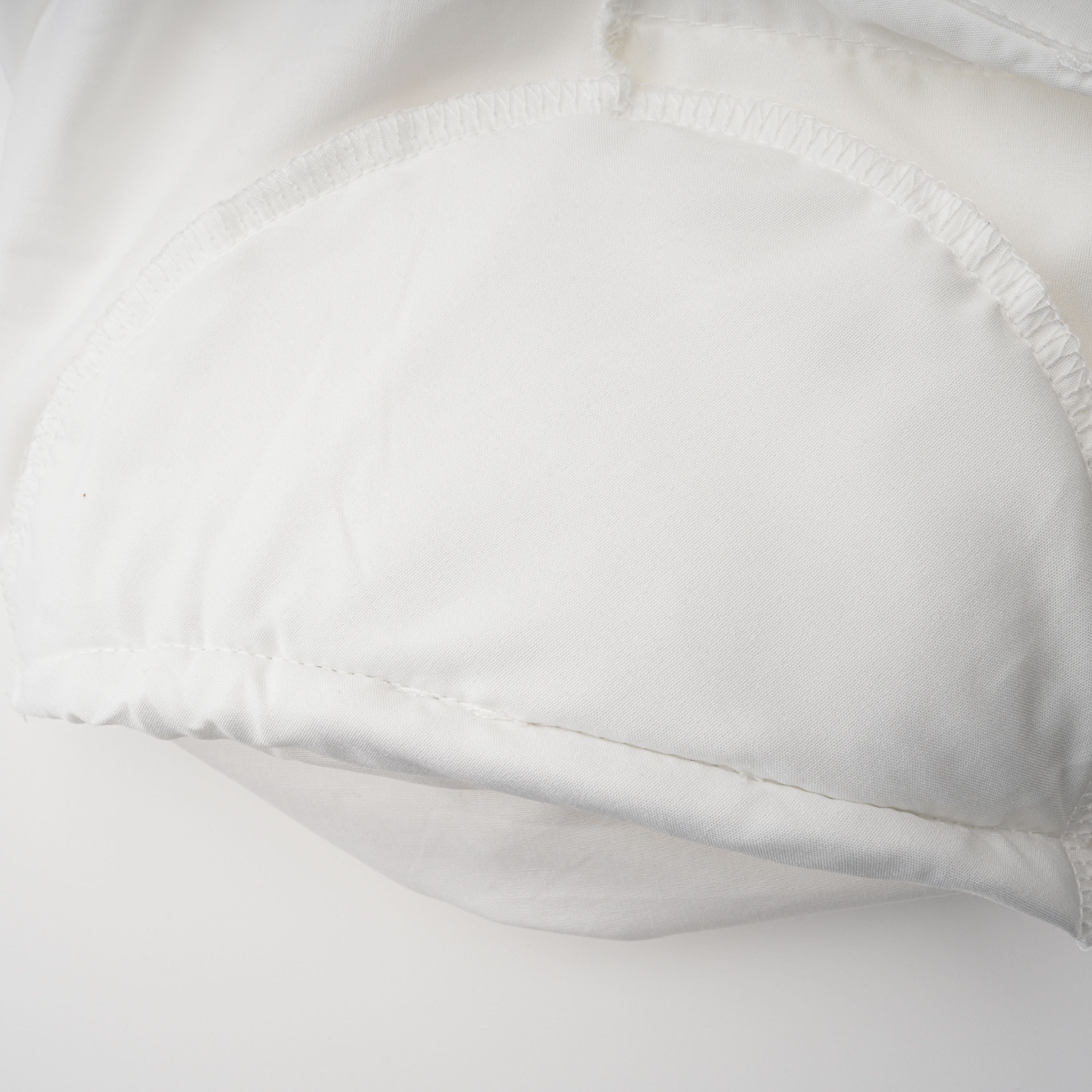 طقم قميص وتنورة كاترينا أبيض مزركش