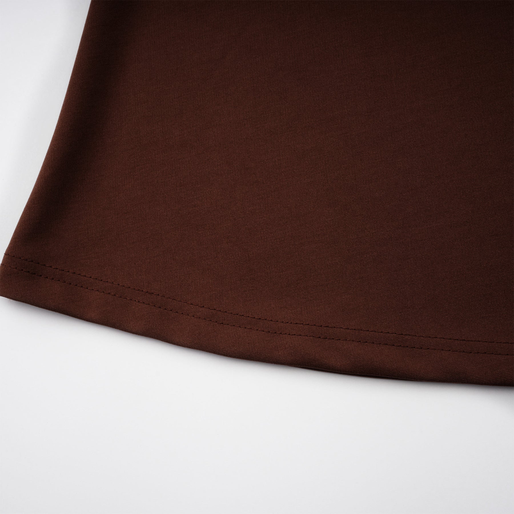 فستان طويل واسع بياقة من الدانتيل من جورجيانا براون