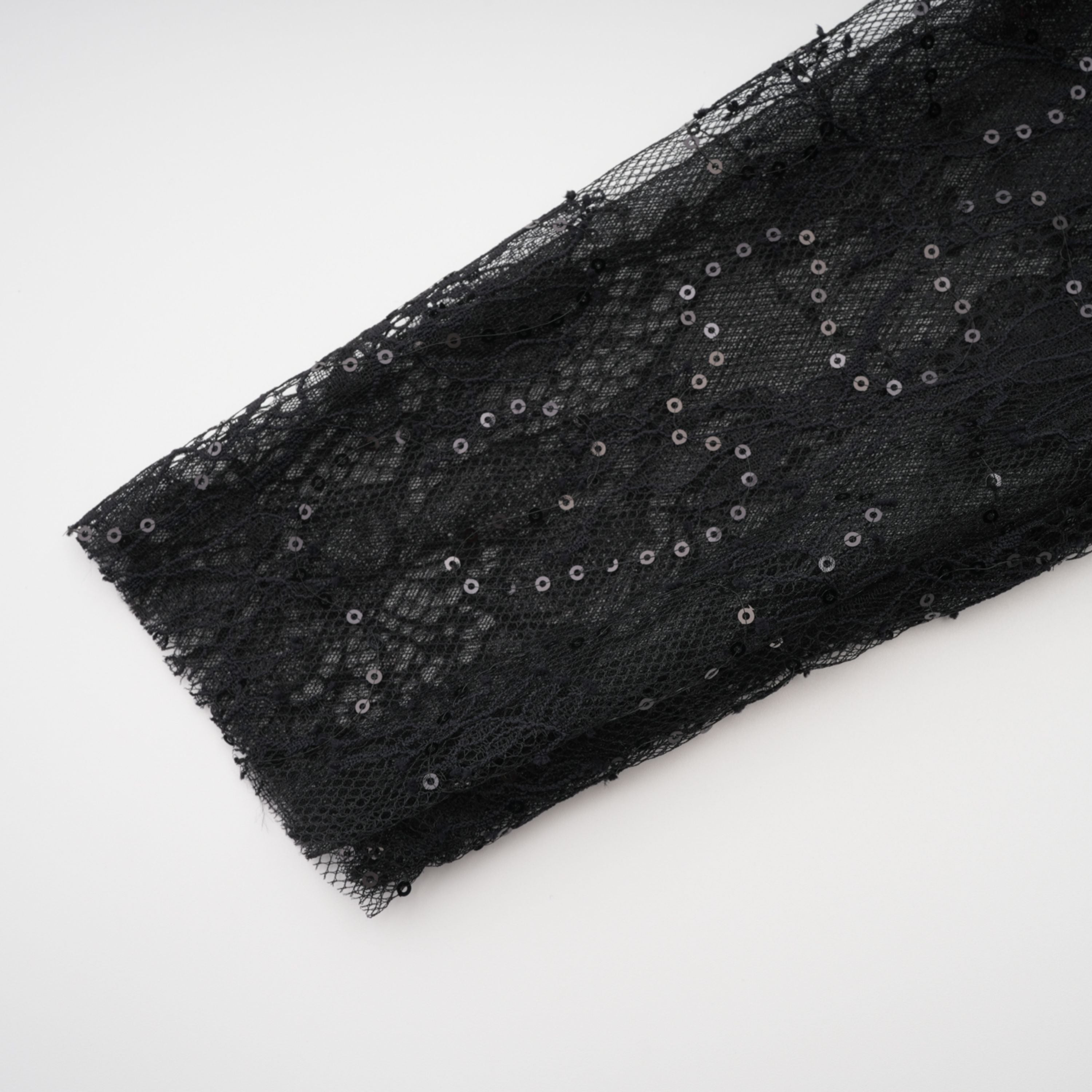 فستان طويل من الدانتيل مع مشد من Celina