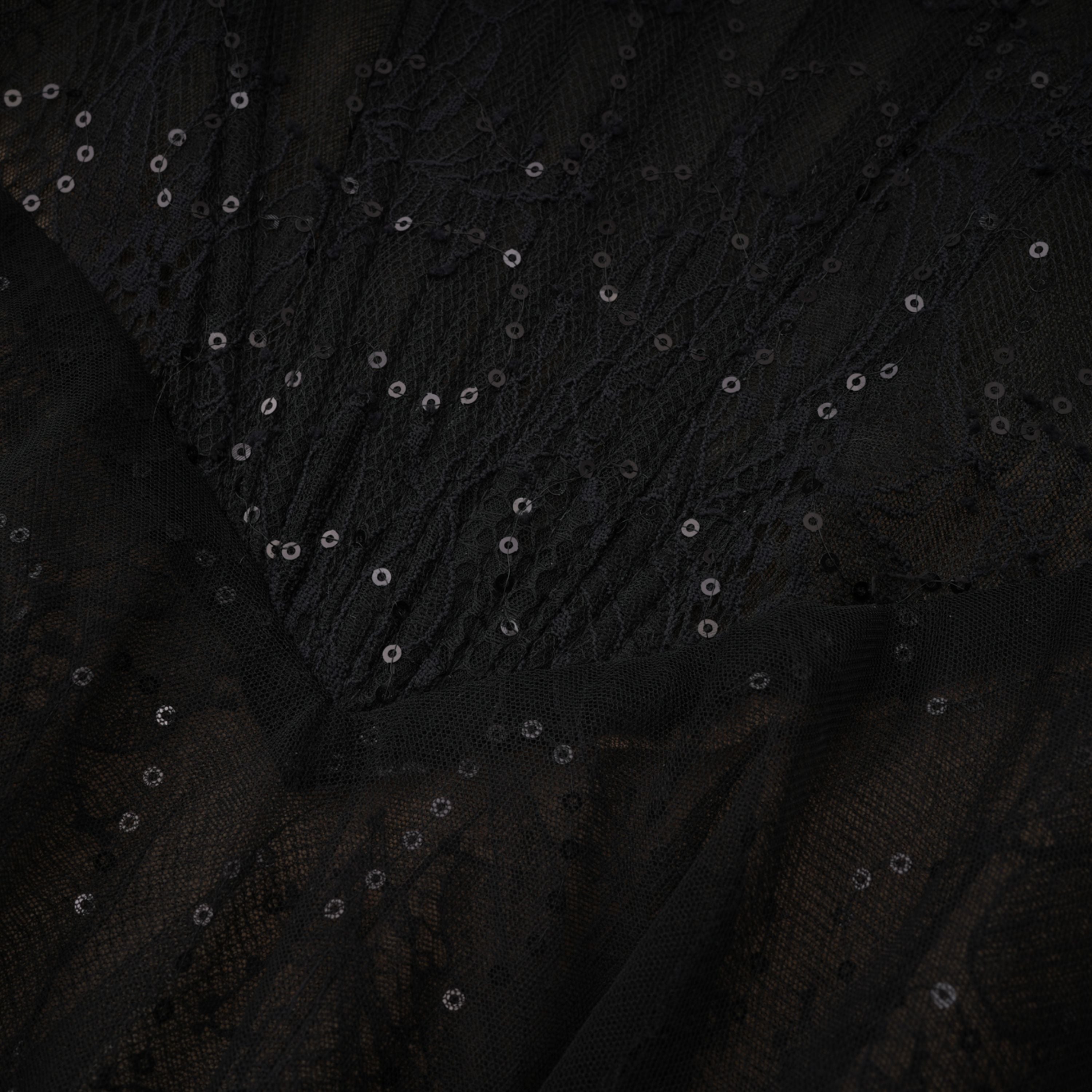 فستان طويل من الدانتيل مع مشد من Celina