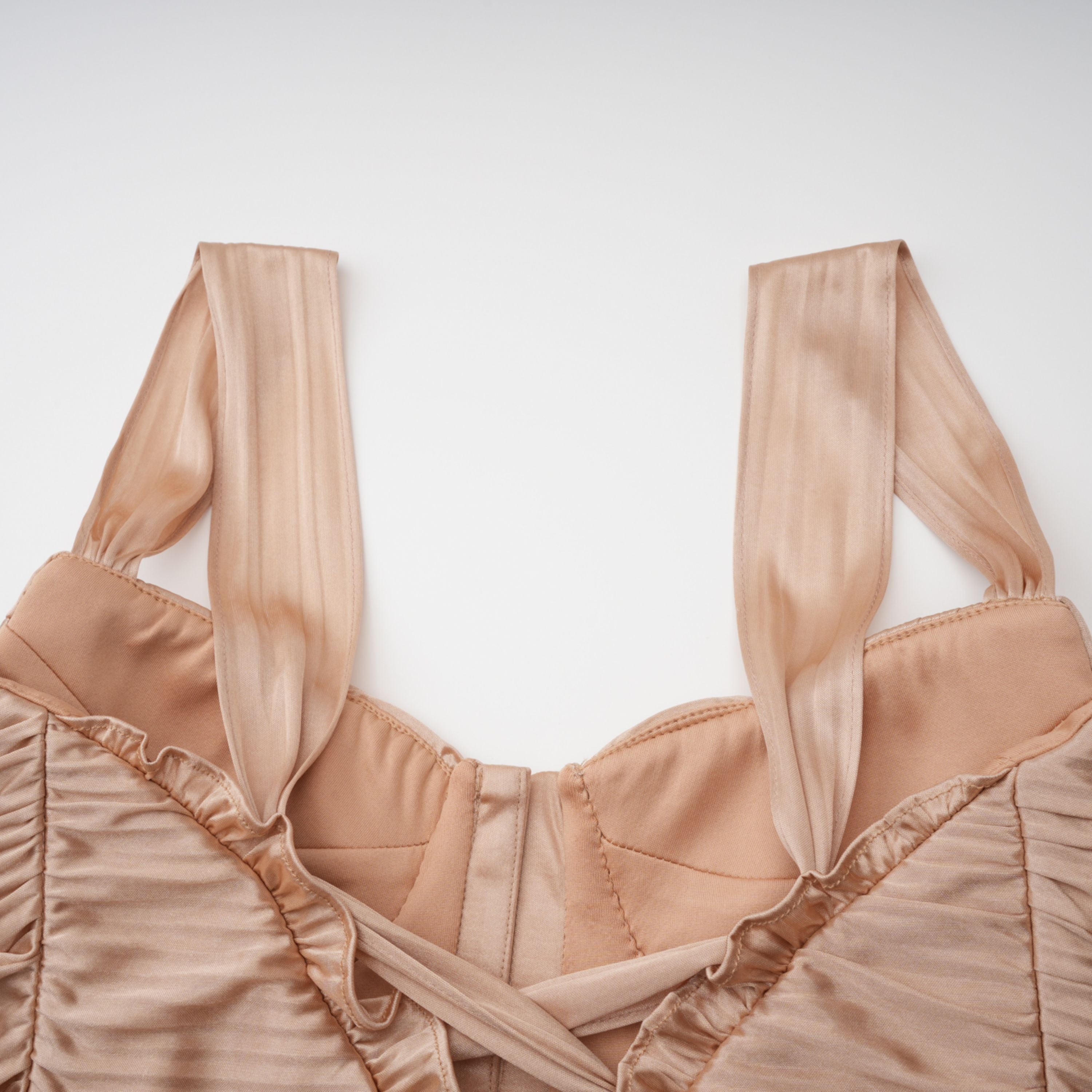 فستان ماكسي كورسيه لامع مطوي من Nicoletta Gold