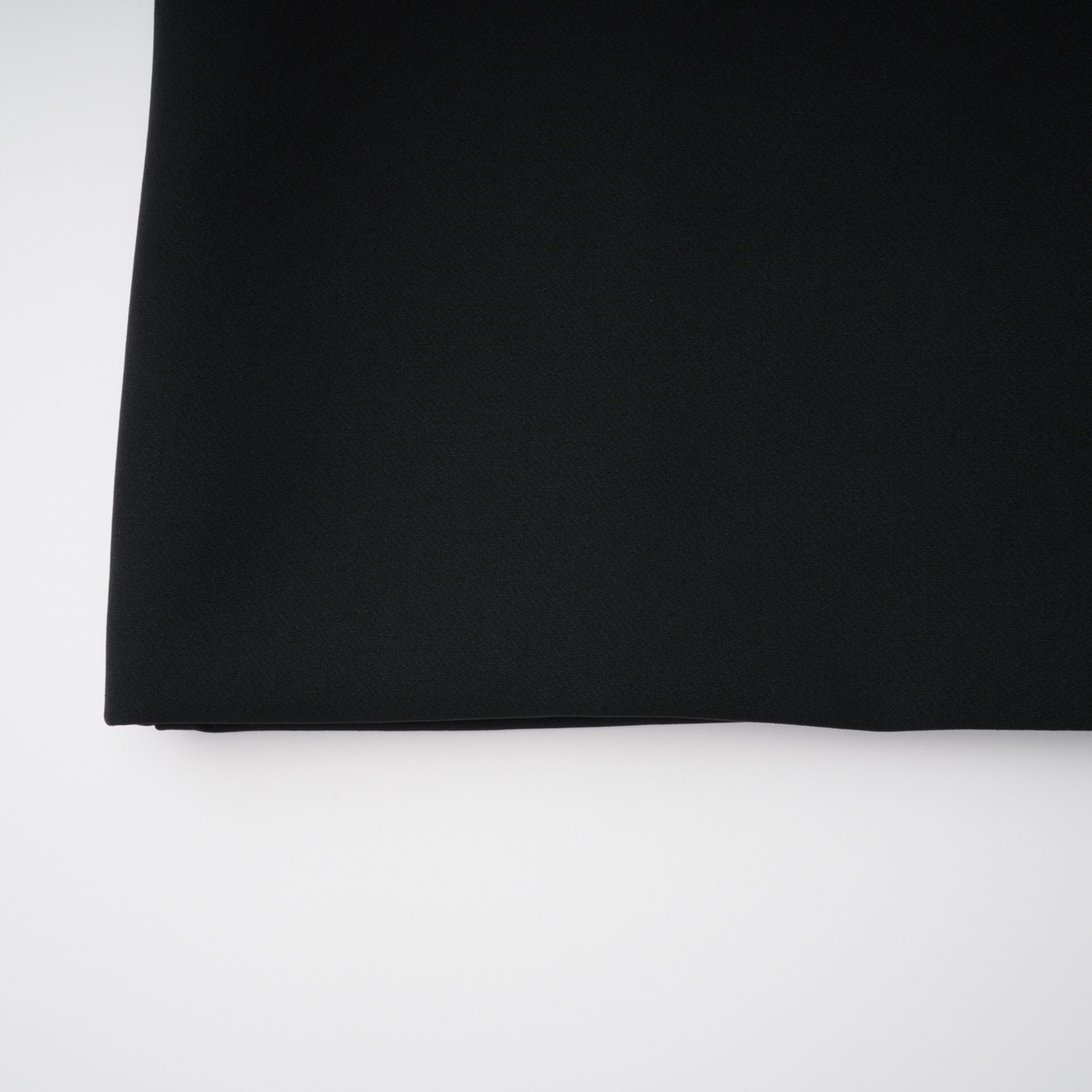 فستان طويل من Quitterie بقطعة من الدانتيل الأسود