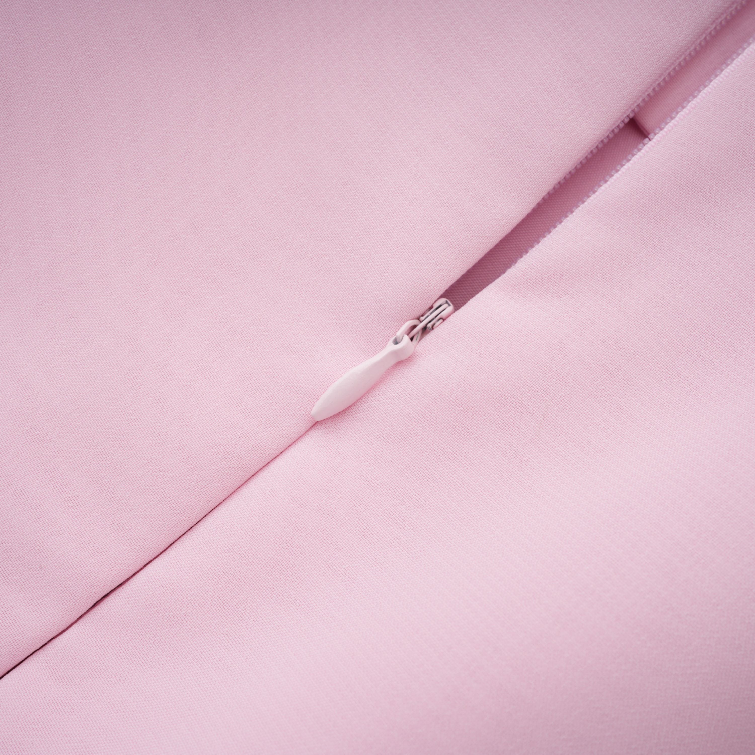 فستان طويل من الشيفون بدون أكمام بلون وردي روماني