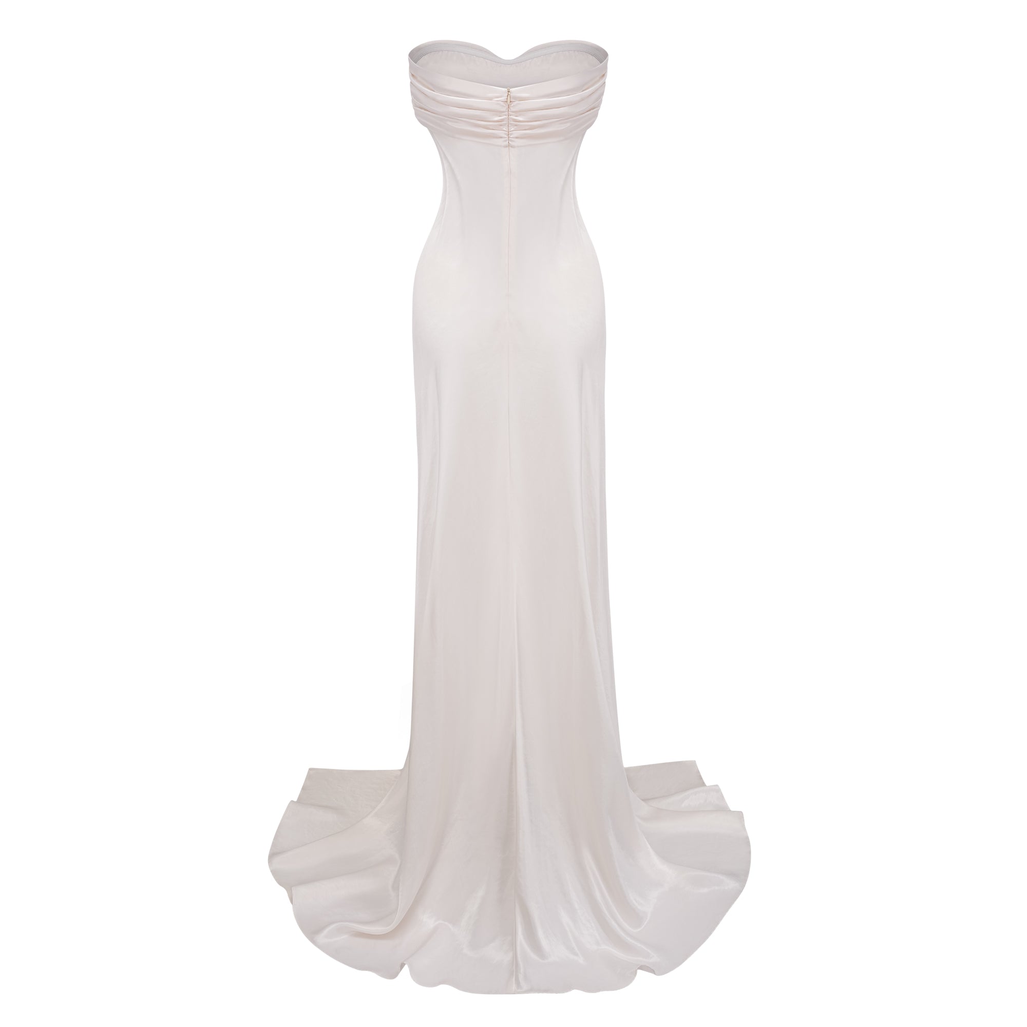 فستان طويل من الساتان باللون البيج الفاتح بدون أكمام ومزين بكشكشة