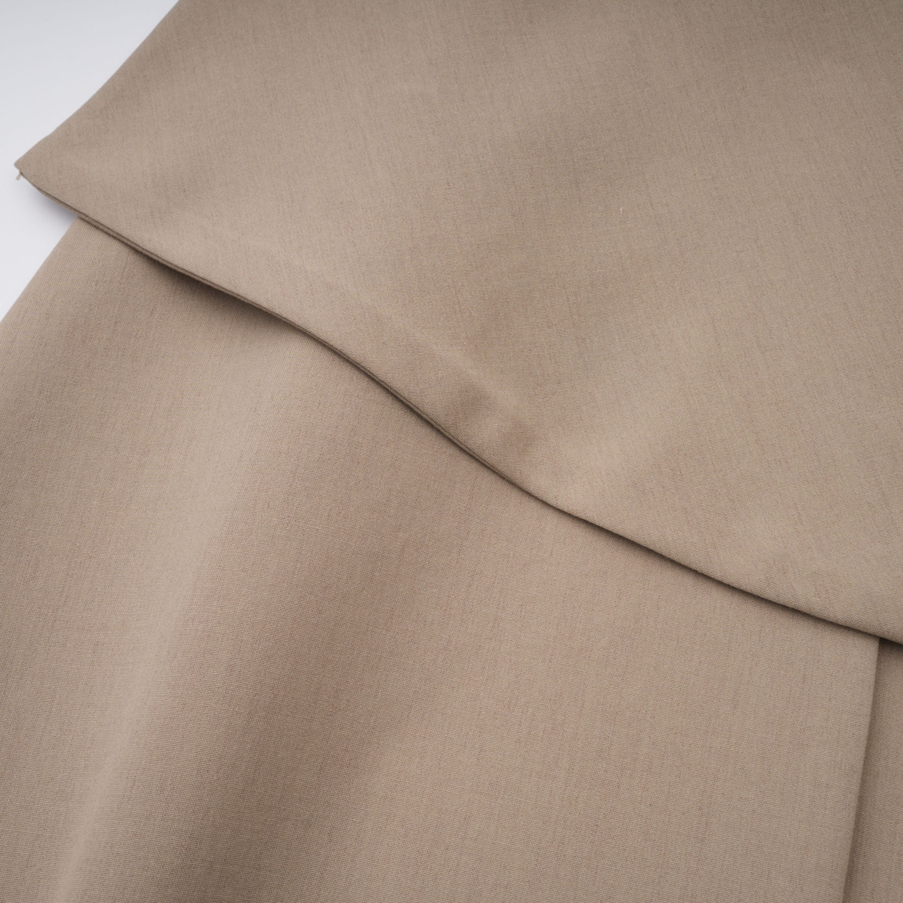 تنورة قصيرة غير متناسقة من Filomena Grey