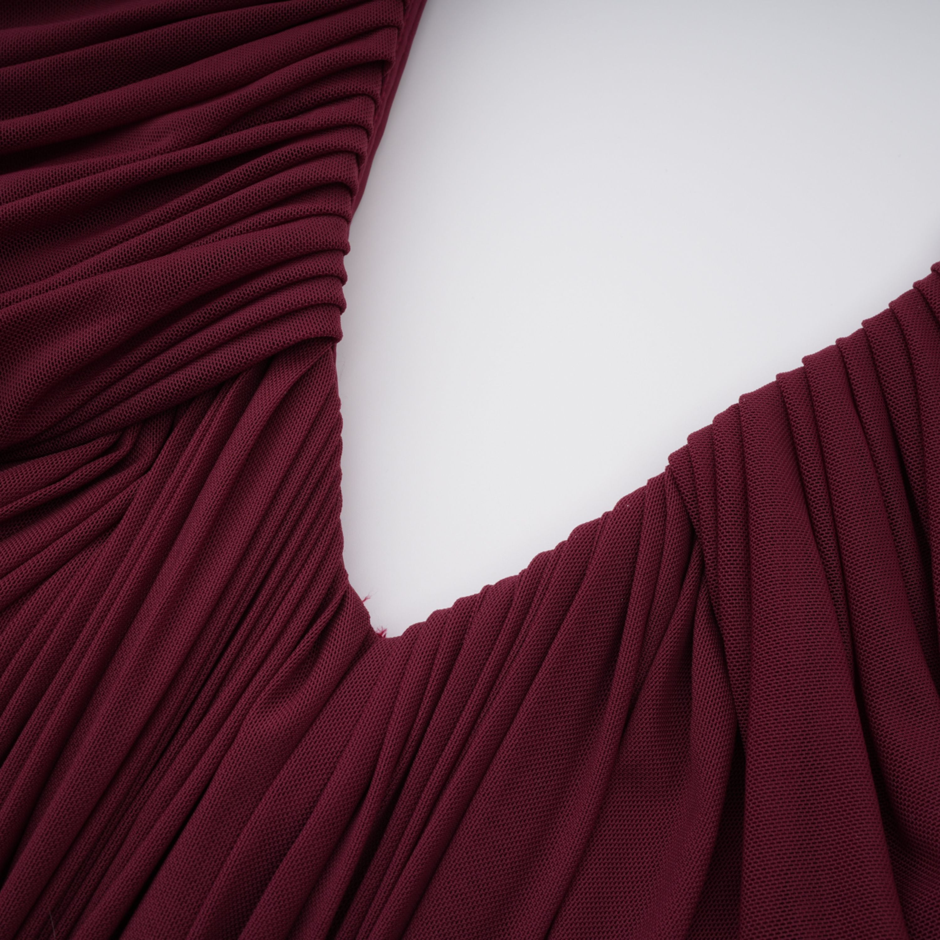 فستان ماكسي طويل بكتفين مكشوفين من Eléa Red