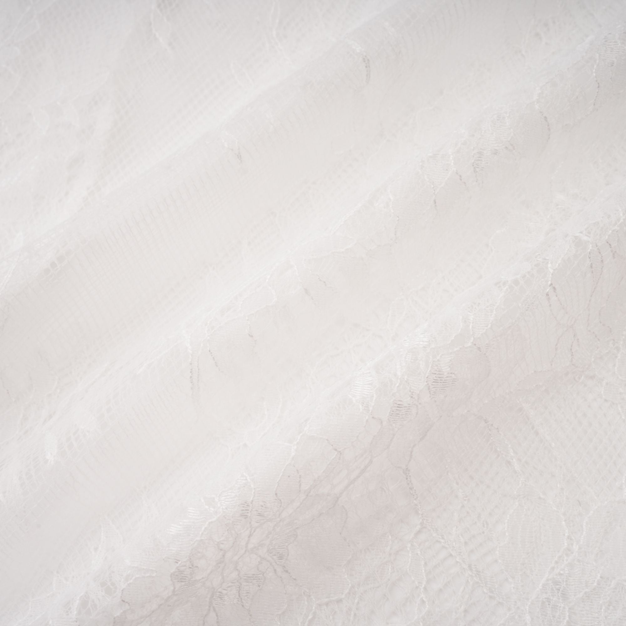 طقم سترة و تنورة من الدانتيل