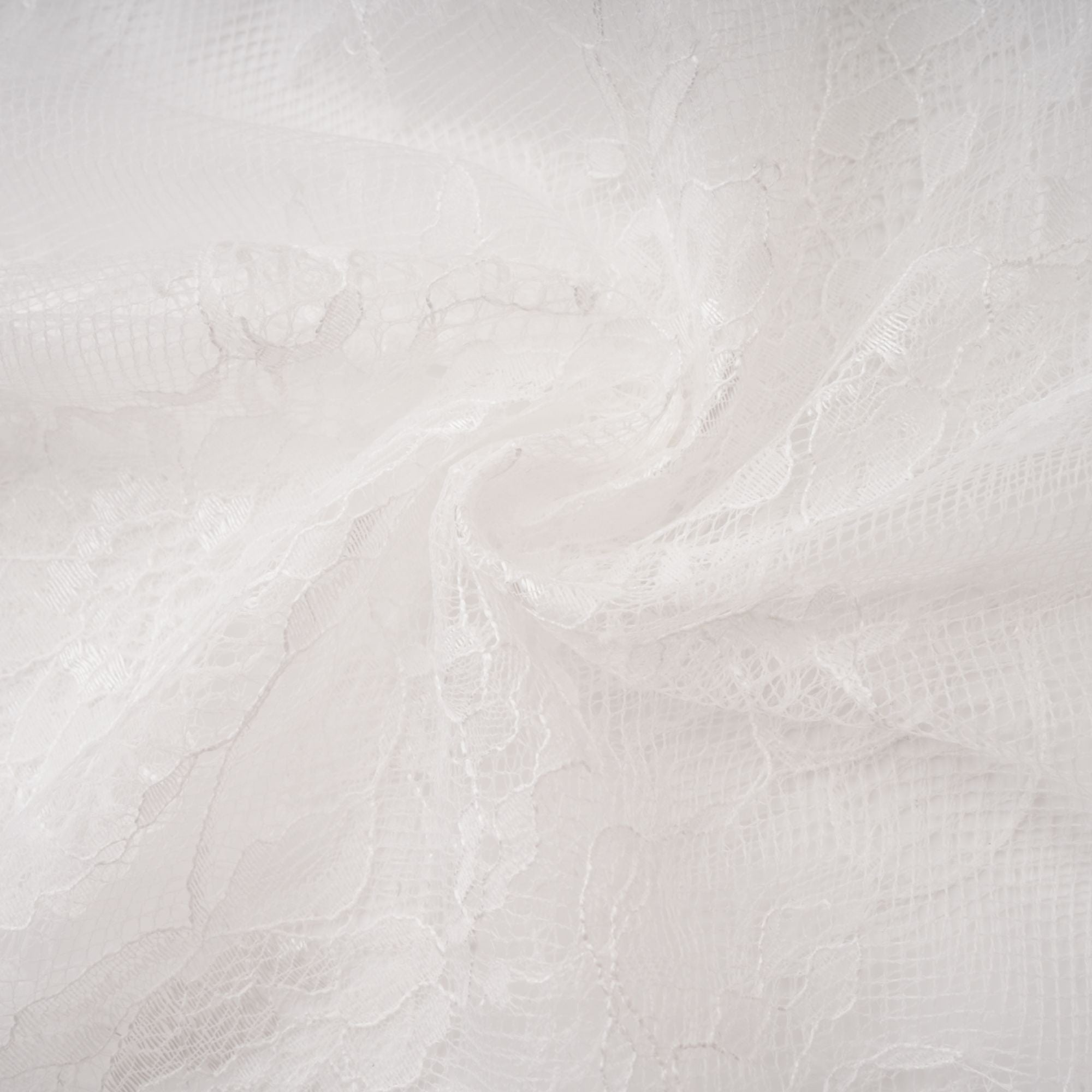 طقم سترة و تنورة من الدانتيل