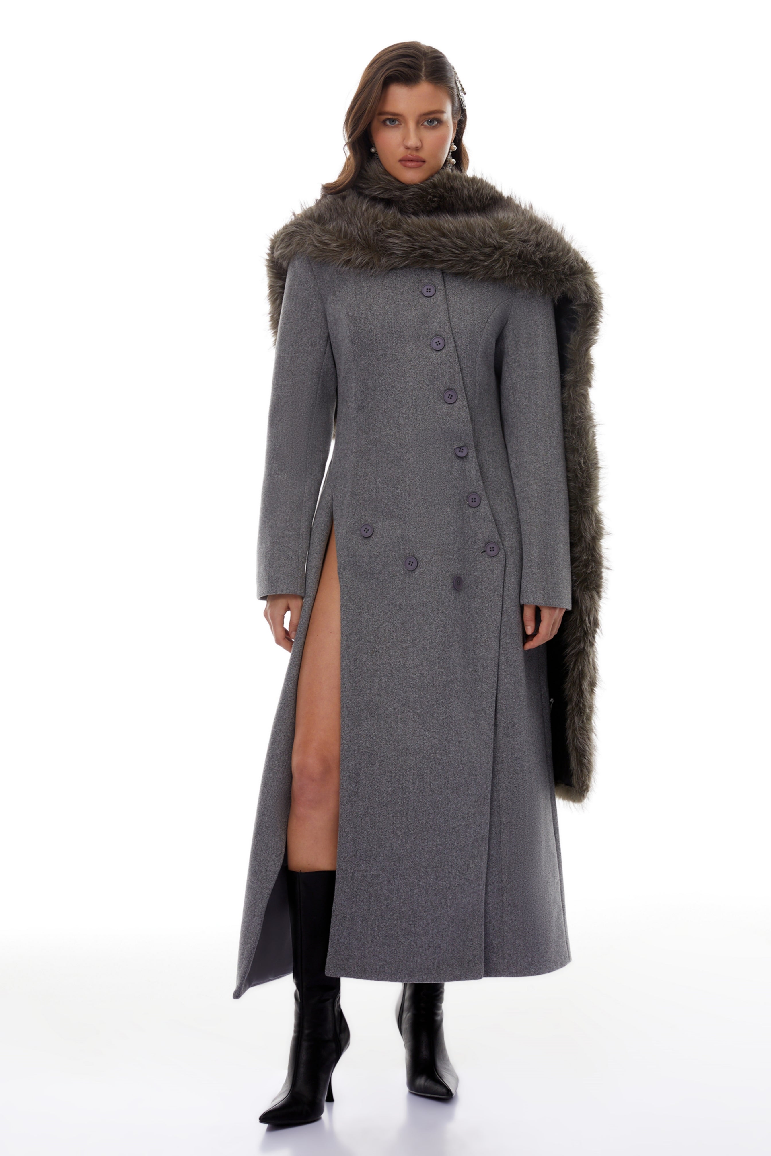 فستان طويل غير متماثل من التويد باللون الرمادي من Izan Grey