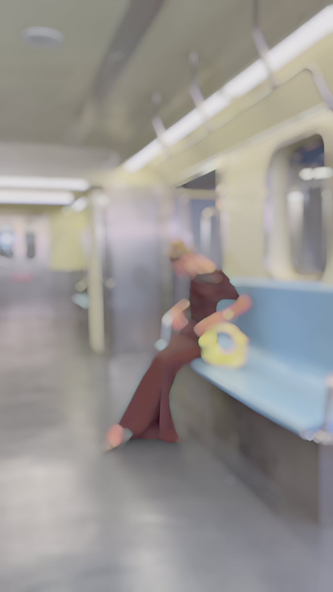 فستان ساتان غير متماثل